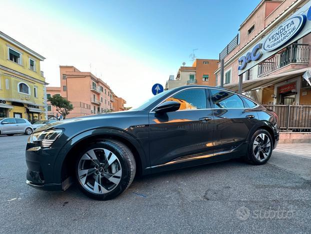 Audi e-tron SPB 50 quattro Business MATRIX PELLE U
