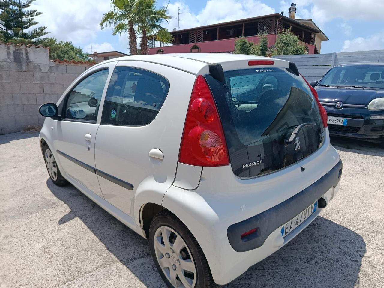 Peugeot 107 1.0 68CV 5p. Sweet Years