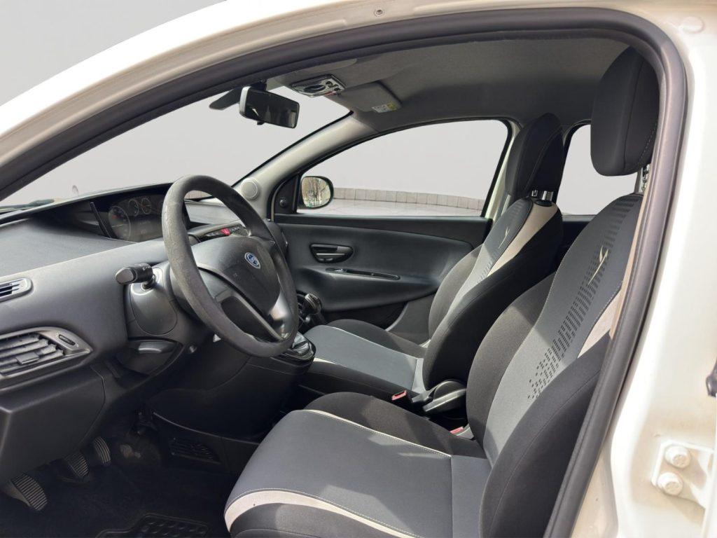 LANCIA Ypsilon 3ª serie Ypsilon 1.2 69 CV 5 po...