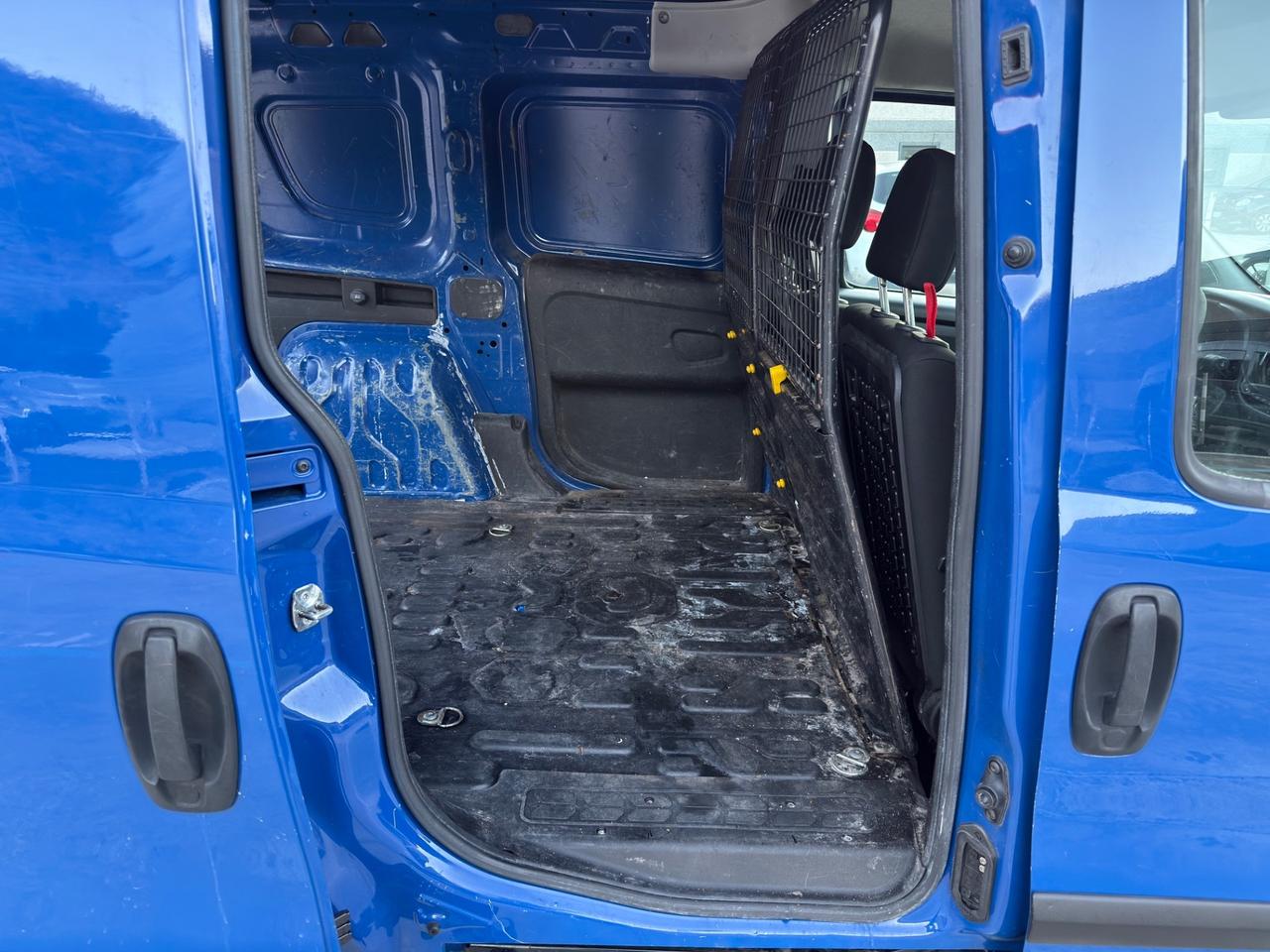 FIAT DOBLO 1.6 MTJ 105cv 3 POSTI EURO 6