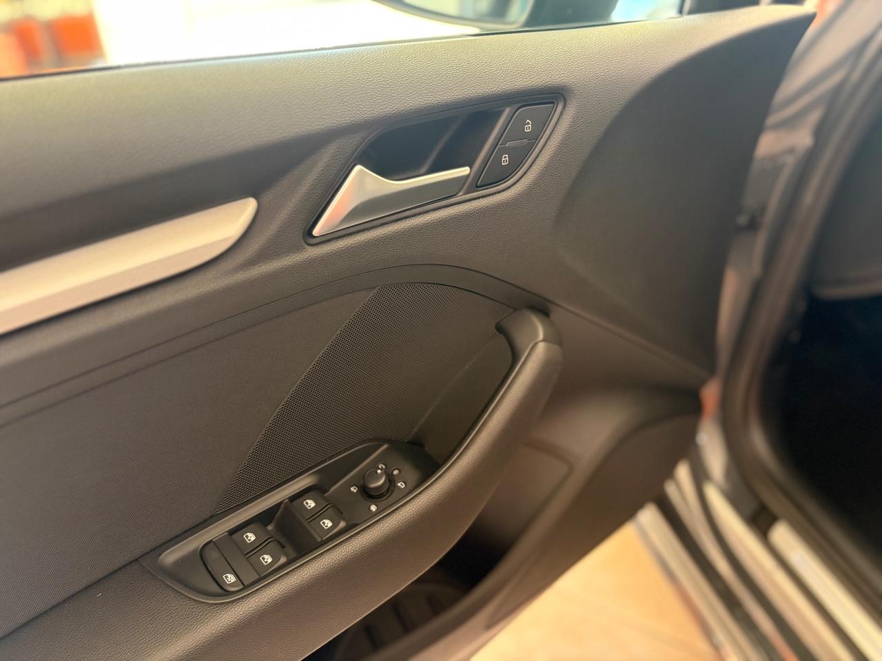 Audi A3 SPB 30 TFSI s line matrix navi virtual permute finanziamenti