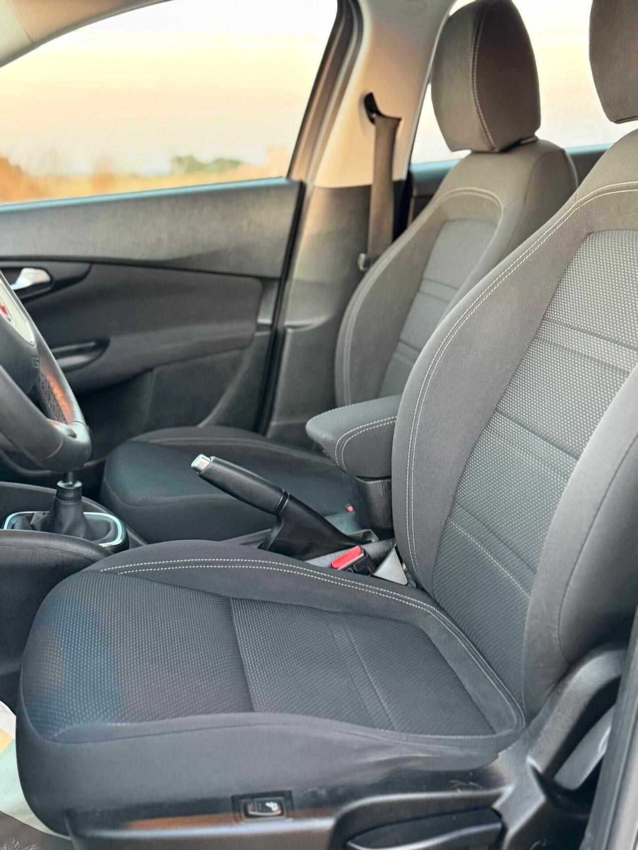Fiat Tipo 1.6 Mjt S&S SW Lounge