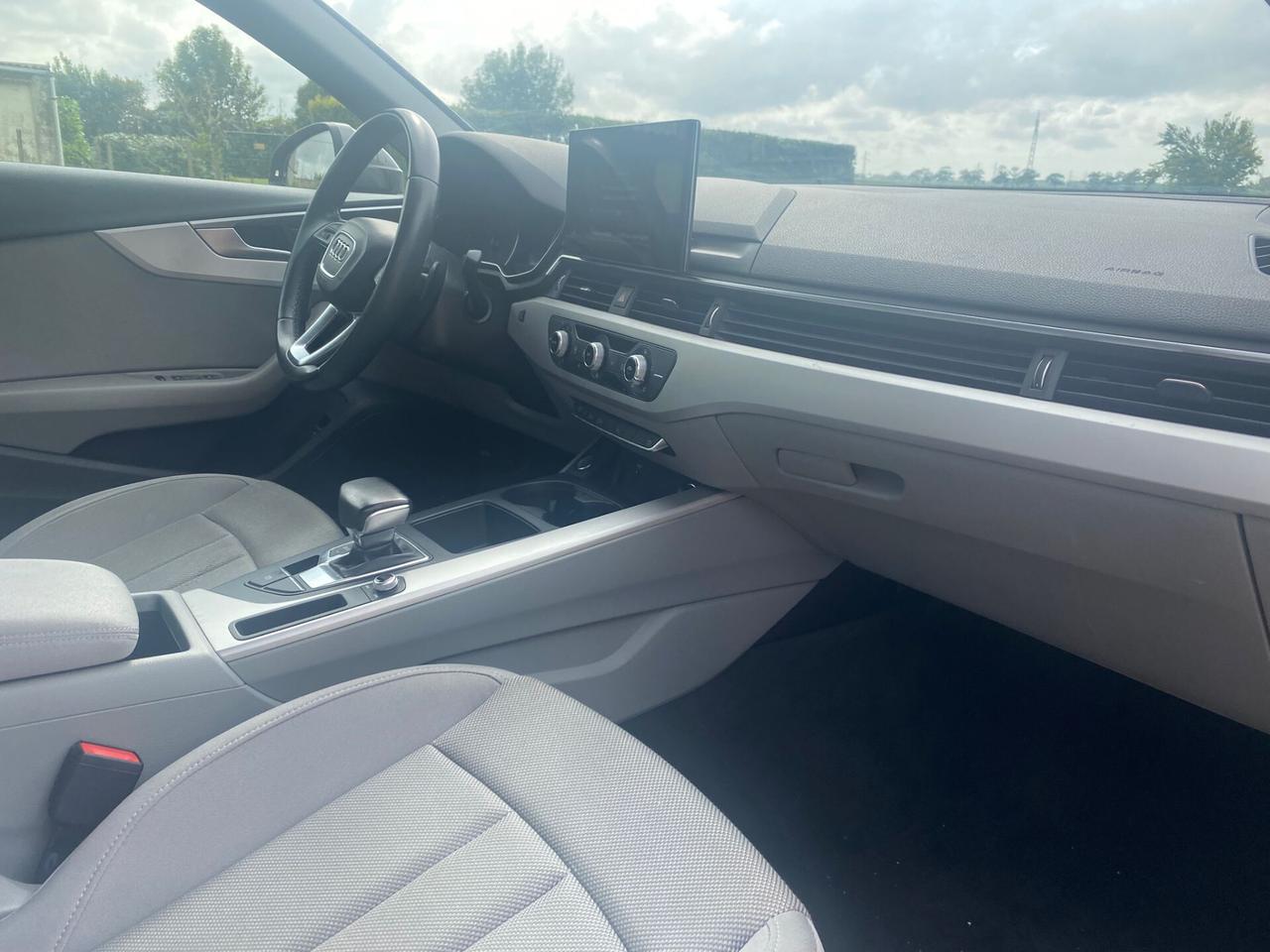 Audi A4 35 TDI/163 CV S tronic Business