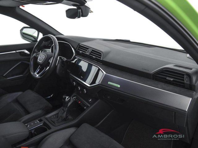 AUDI RS Q3 2.5 quattro s-tronic