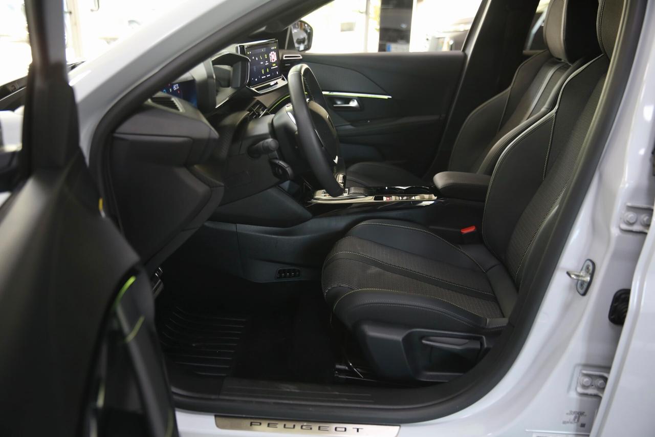 Peugeot 208 Hybrid 145 cv e-DCS6 GT