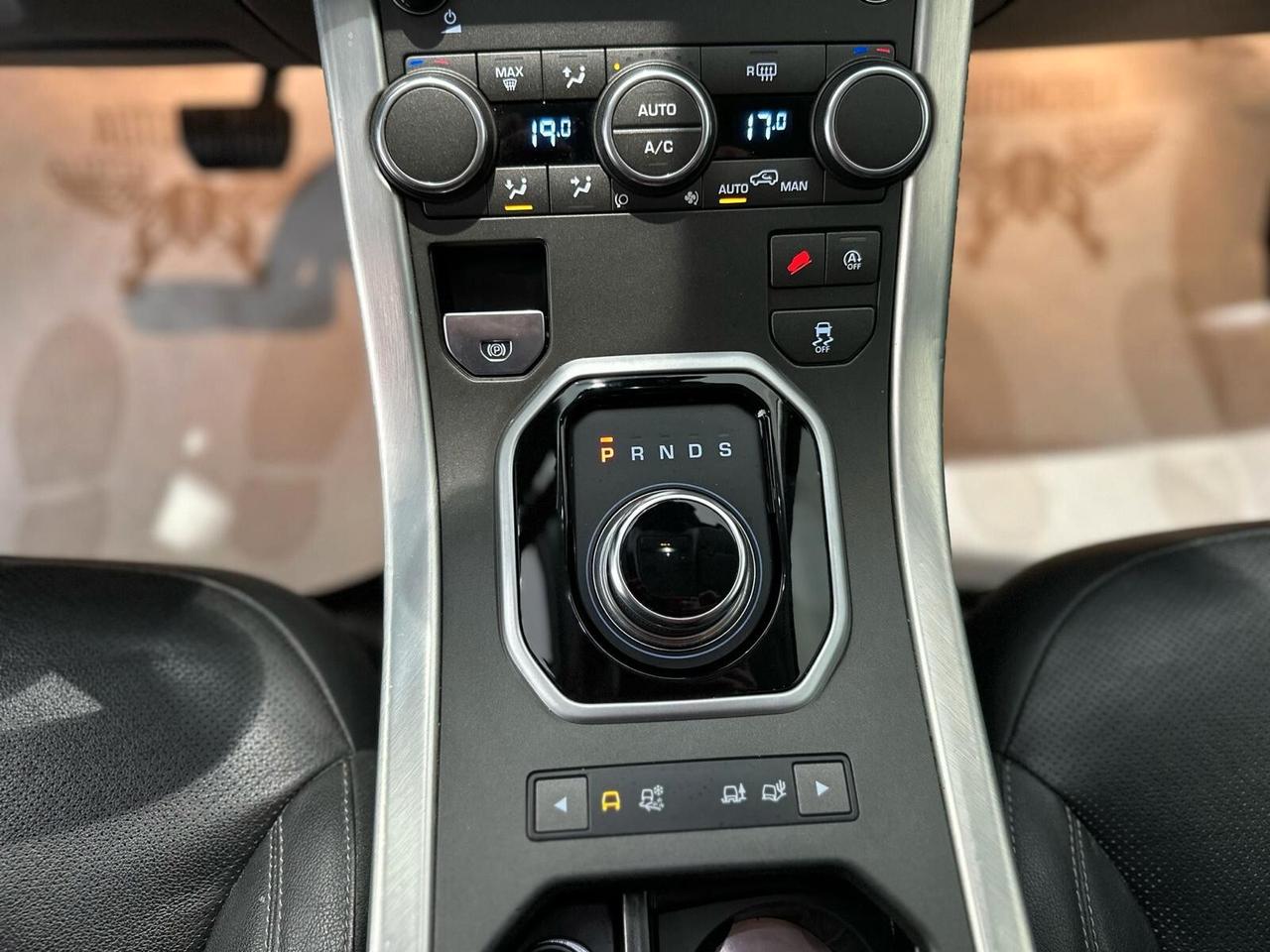 Land Rover Range Evoque 2.0 TD4 180 CV 5p. SE Dynamic