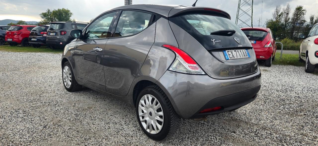 Lancia Ypsilon 1.2 69 CV 5 porte Gold