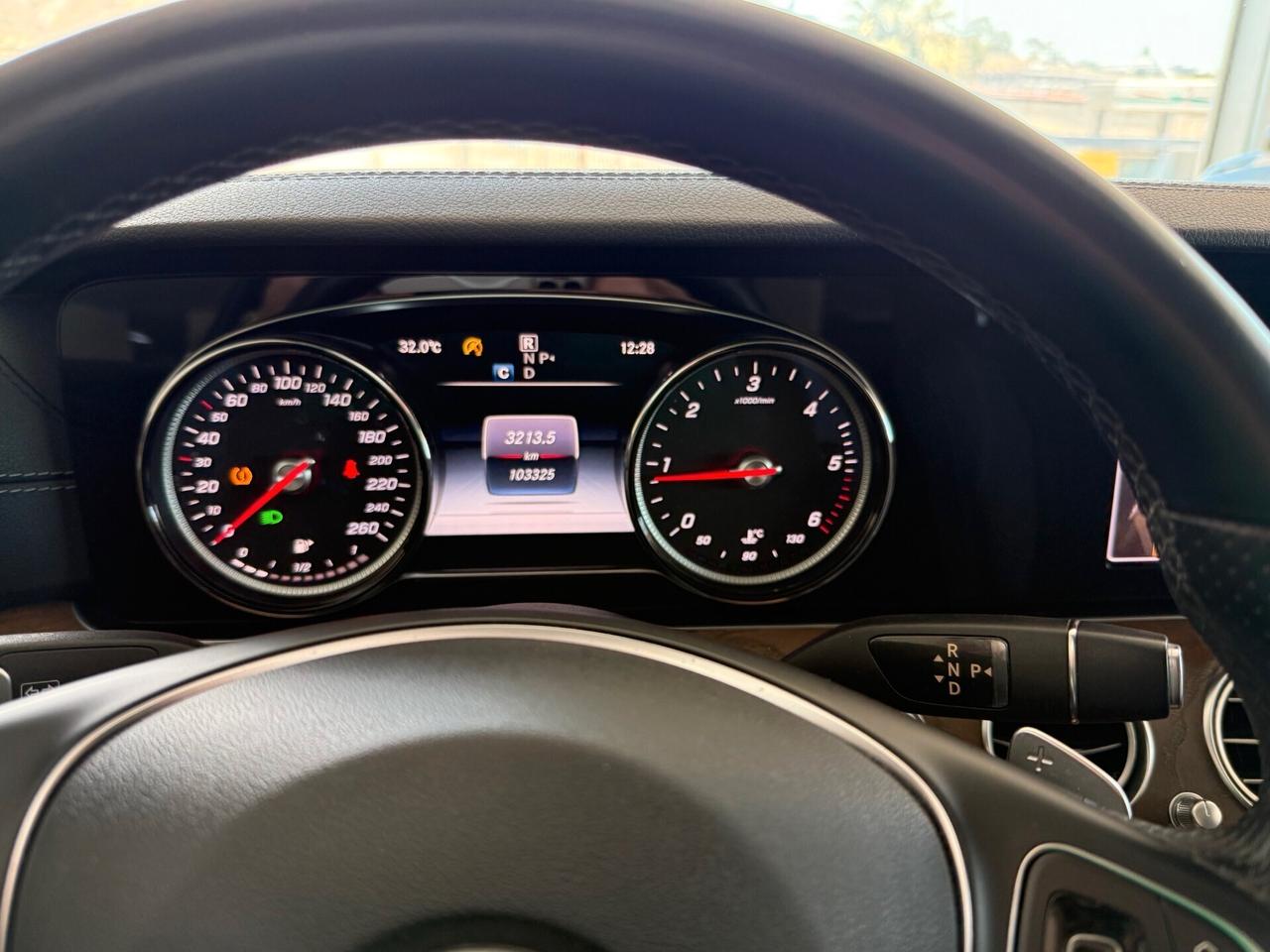 Mercedes-benz E 220 d 4Matic Sport