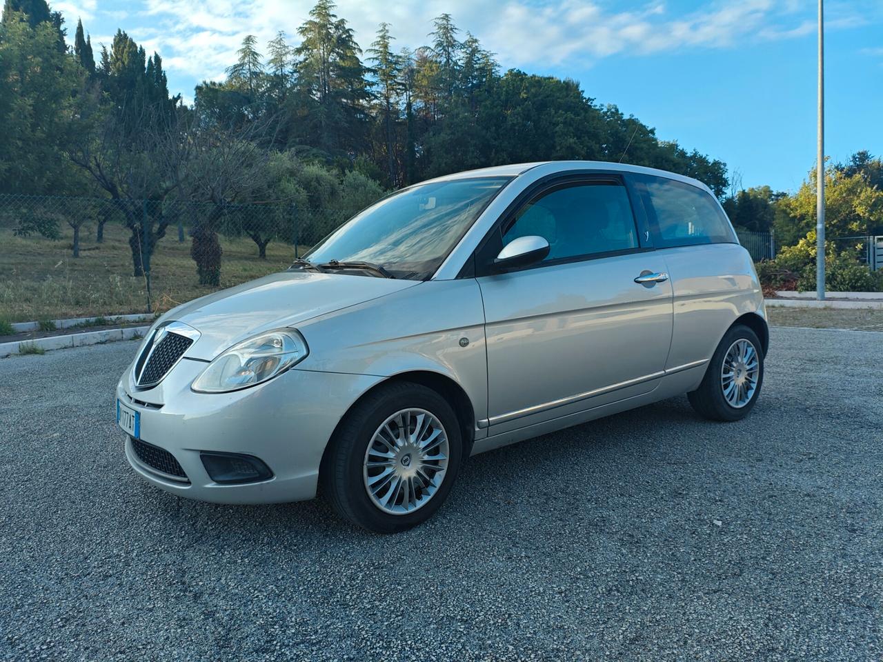 Lancia Ypsilon 1.3 diesel 115 000 km