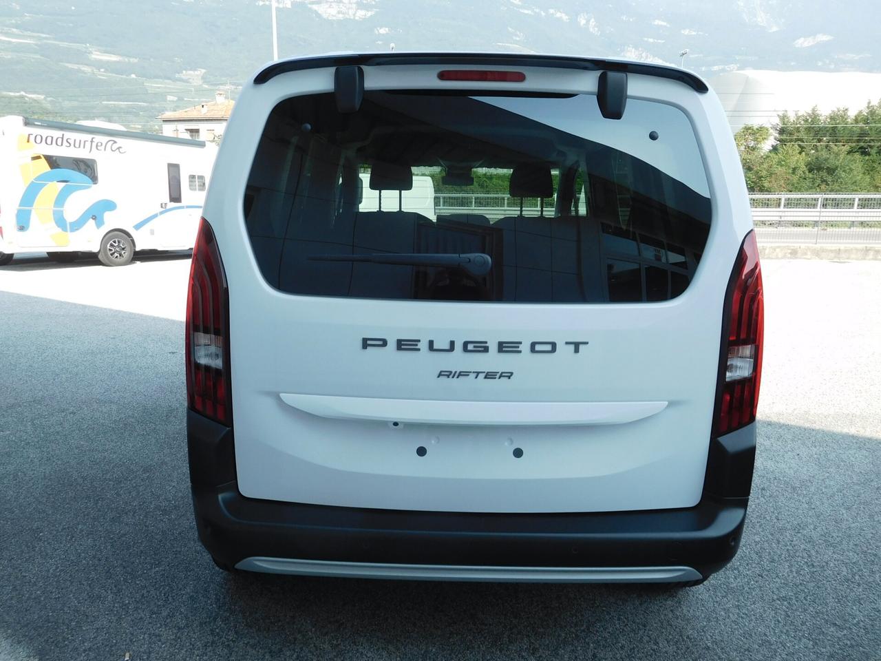 Peugeot Rifter BlueHDi 130cv S&S EAT8 GT Standard