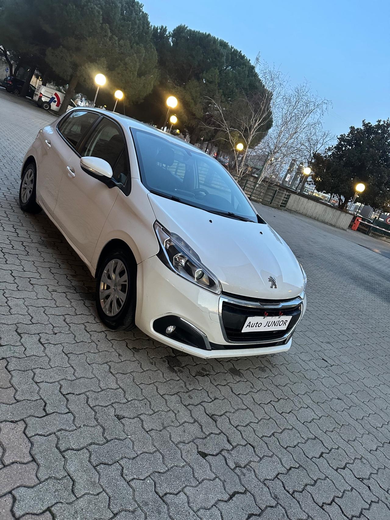 Peugeot 208 BlueHDi 75 5 porte Active