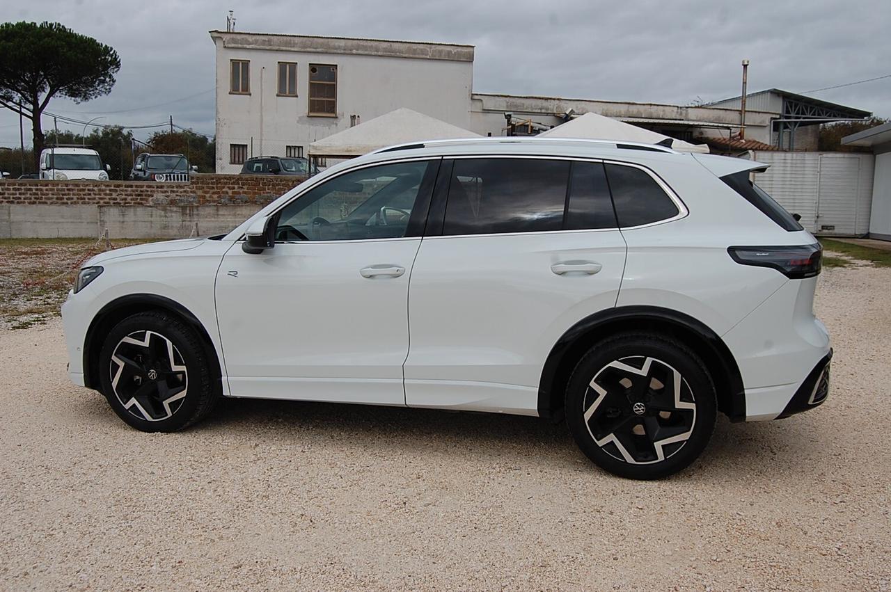 Volkswagen Tiguan 1.5 eTSI 150 CV ACT DSG R-Line