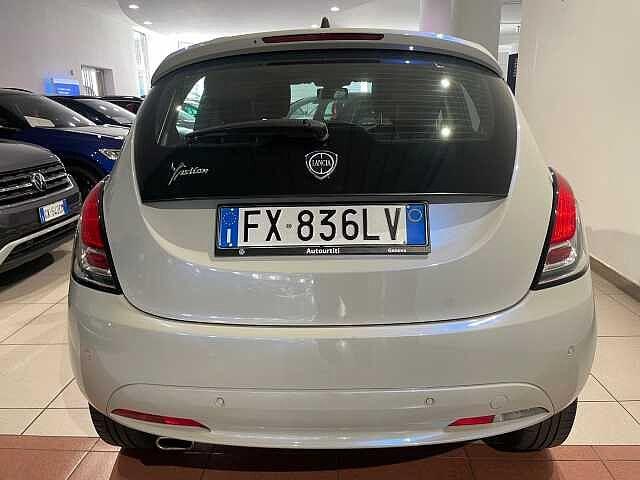 Lancia Ypsilon 1.2 69 CV 5 porte Gold