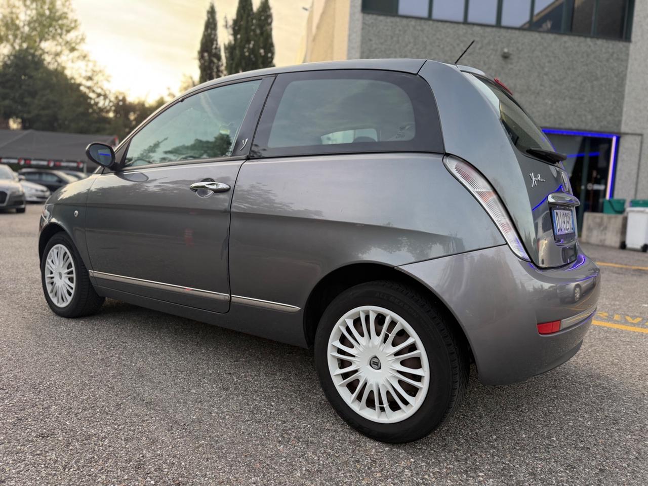 Lancia Ypsilon 1.2 Argento*Neopatentati*