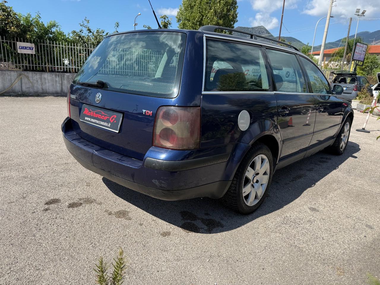 Volkswagen Passat 1.9 TDI/130 CV cat Var. T.line