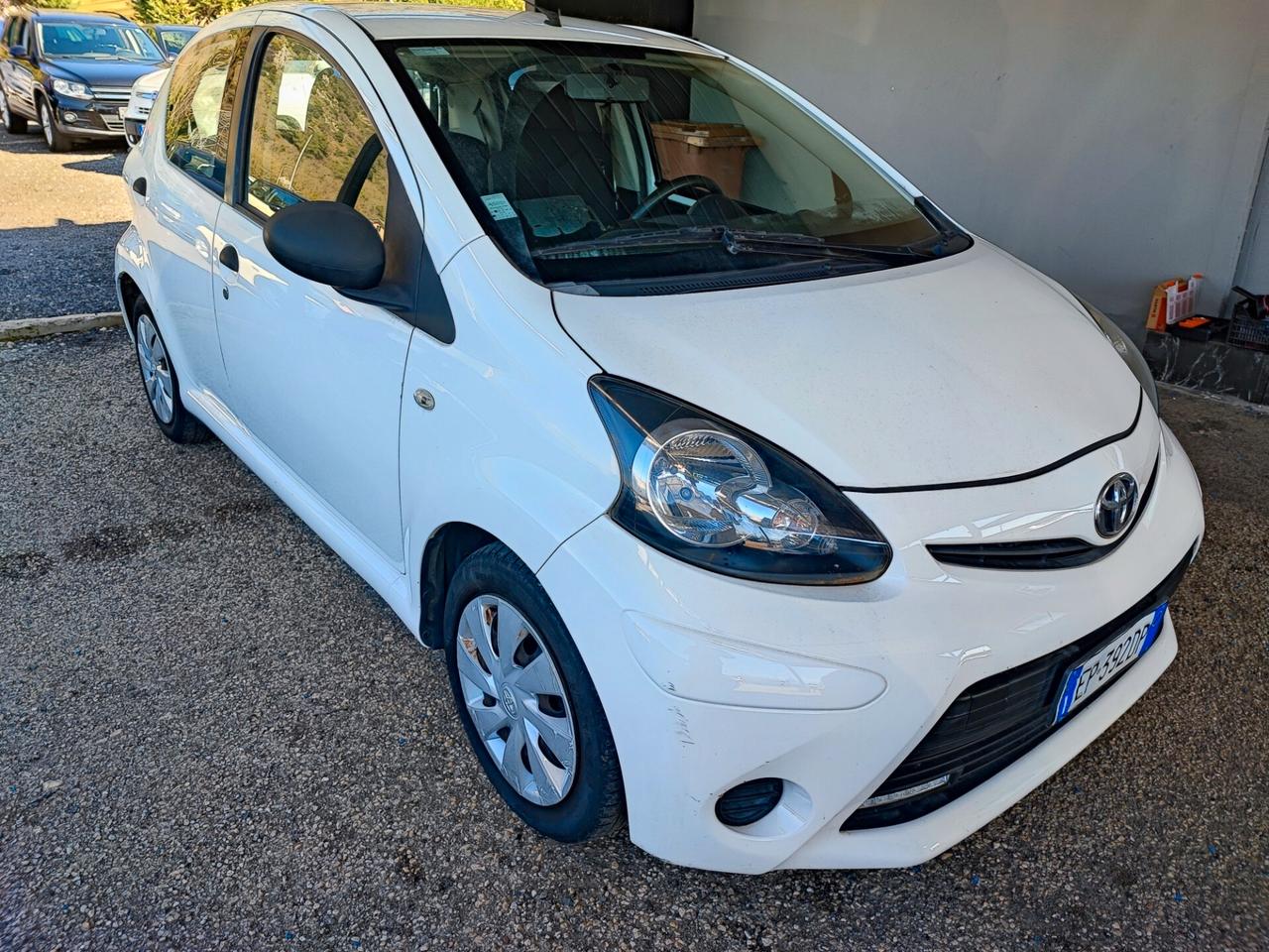 Toyota Aygo 1.0 12V VVT-i 5 porte Lounge Connect