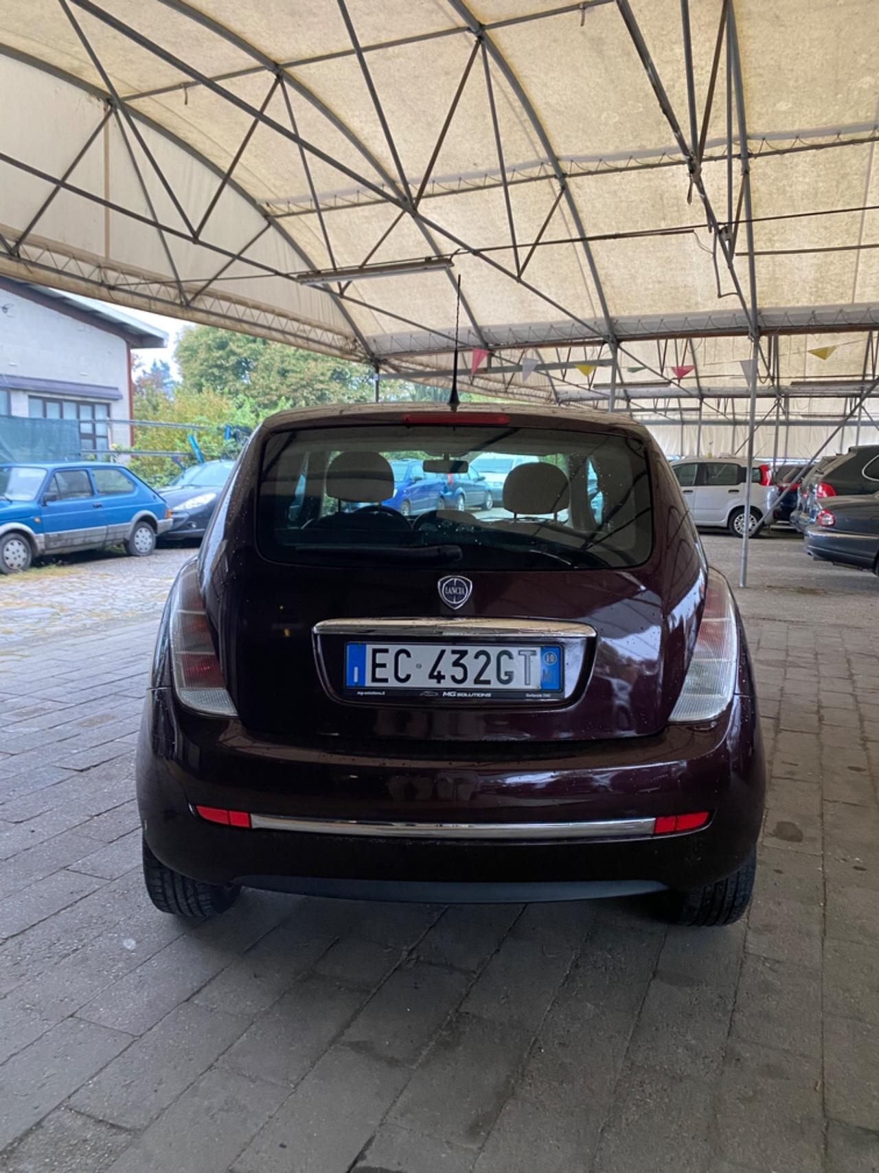 Lancia Ypsilon 1.2 Versus