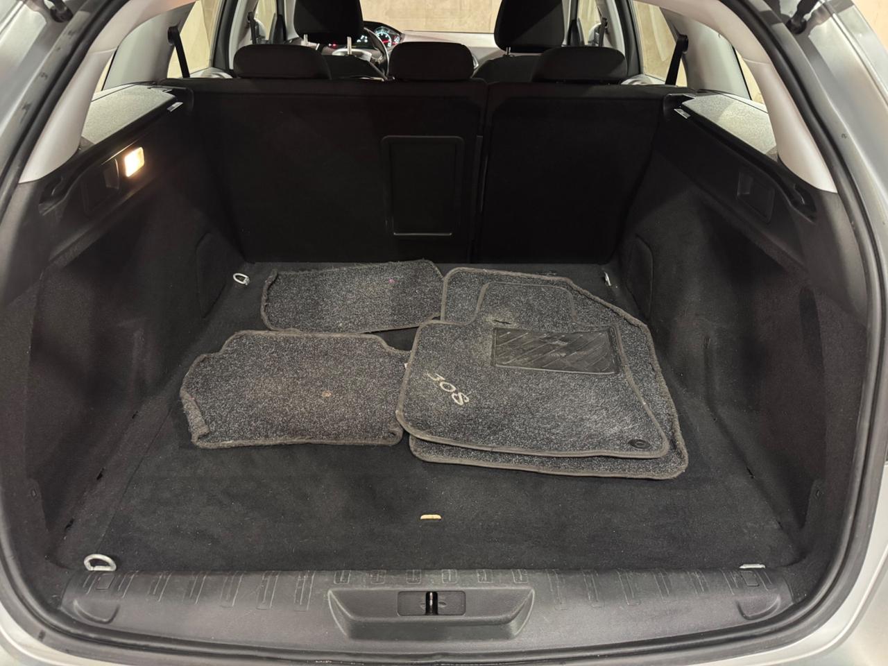 Peugeot 308 BlueHDi 120 S&S SW Business