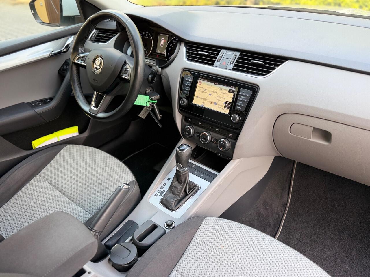 Skoda Octavia 1.6 TDI CR 110 CV DSG Wagon Style