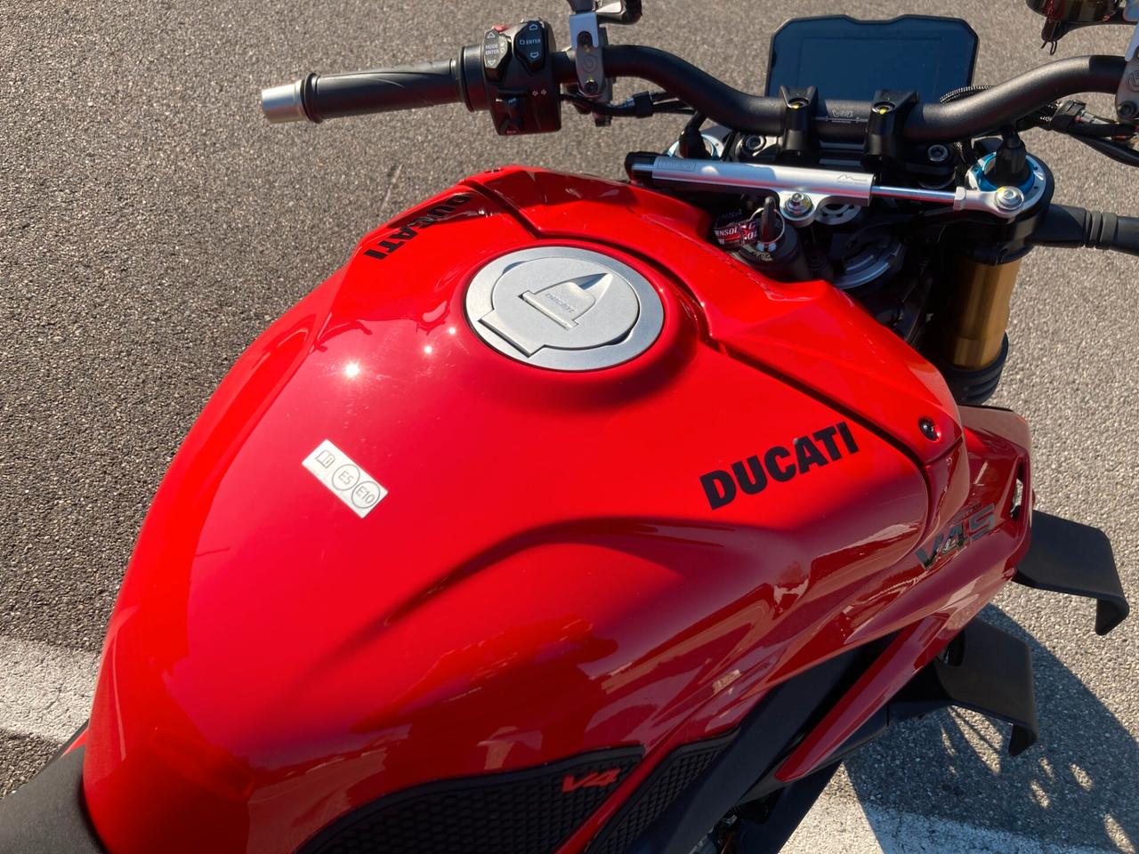 Ducati Streetfighter V4 V4S 23/24