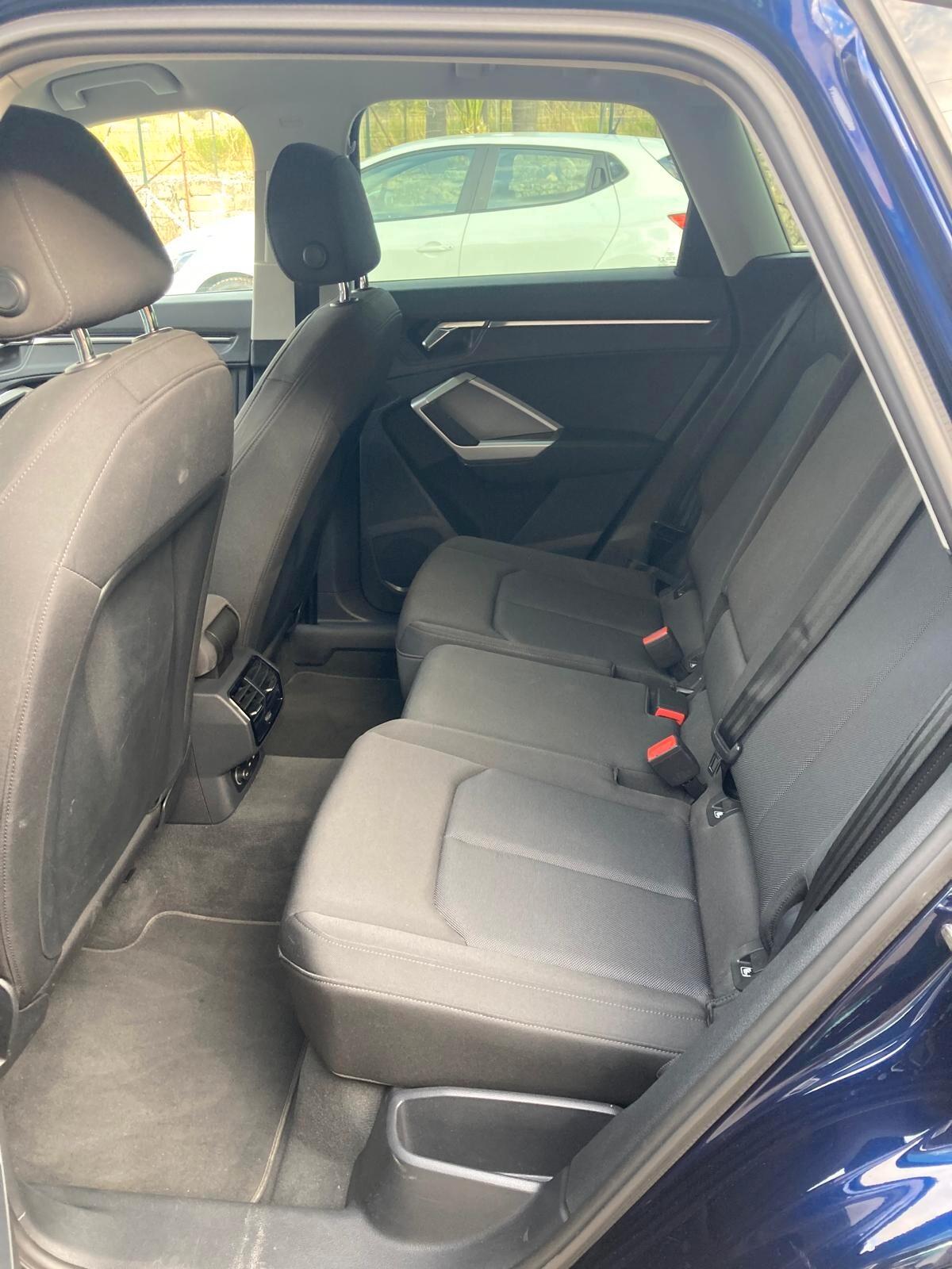 Audi Q3 35 TDI S tronic Business Advanced