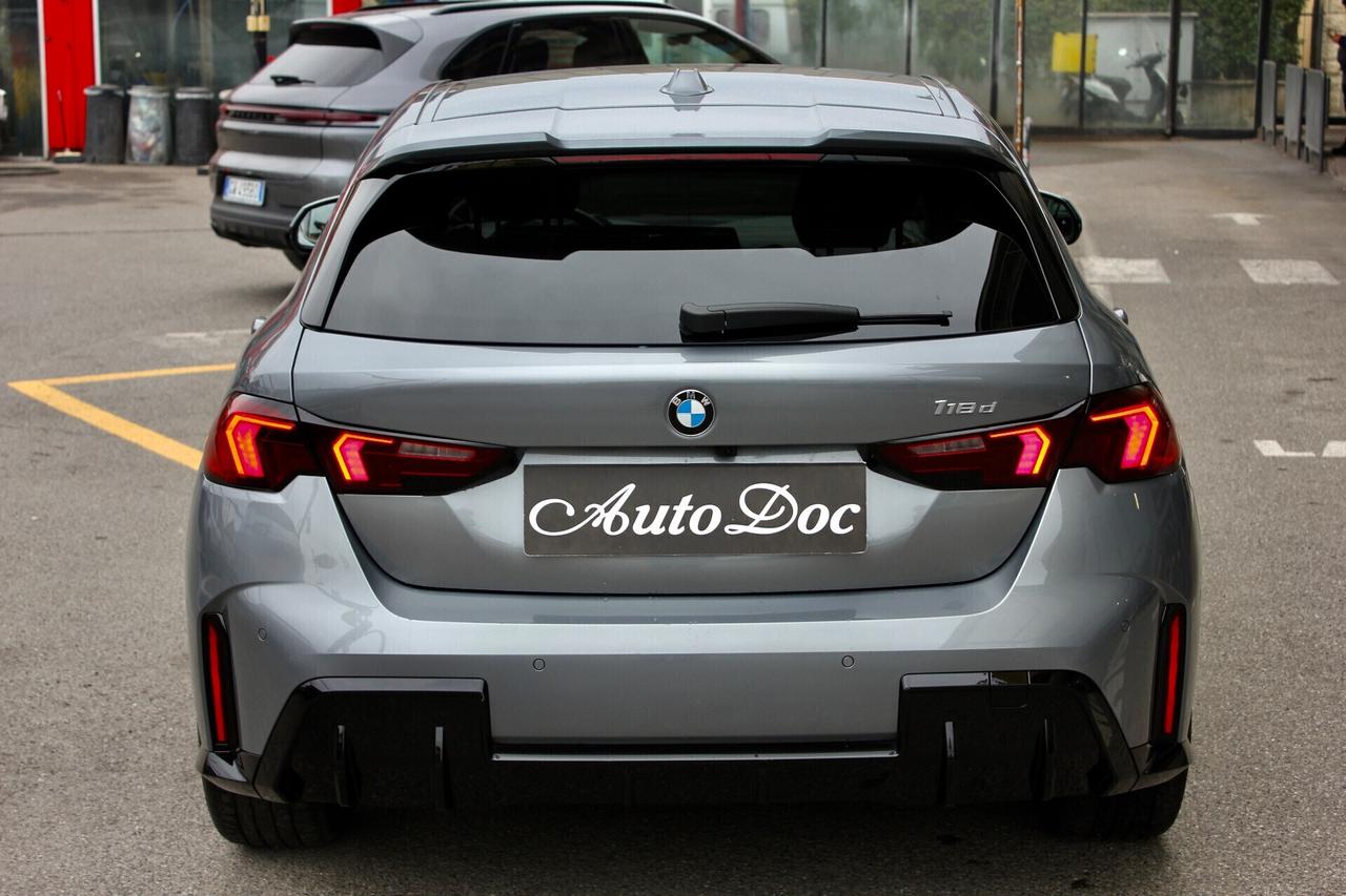 Bmw 118d MSport Pro ALCANTARA NAVY CERCHI 19''