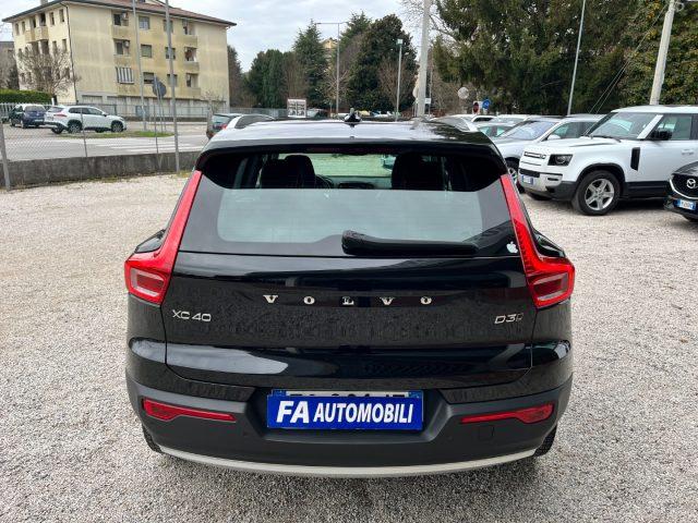 VOLVO XC40 D3 AWD Geartronic Momentum