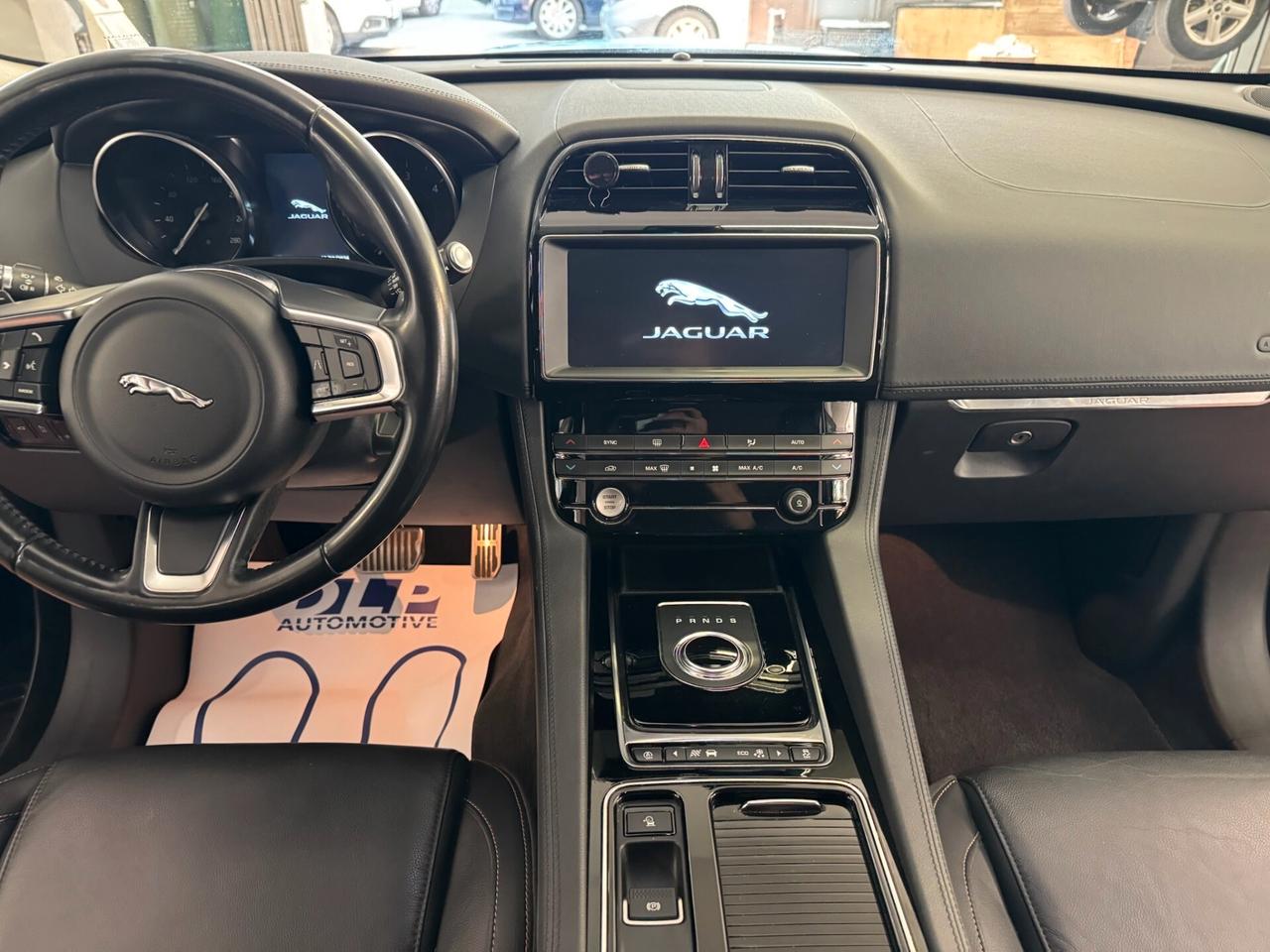 Jaguar F-Pace 2.0 D 180 CV aut. Portfolio - UNICO PROPRIETARIO