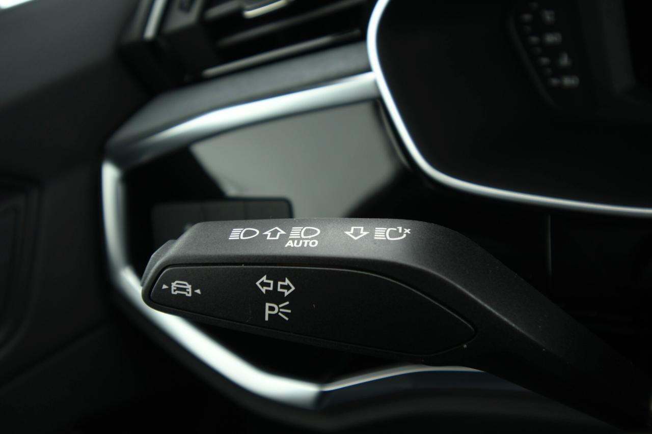 Audi Q3 SPB 35 TFSI S tronic line edition