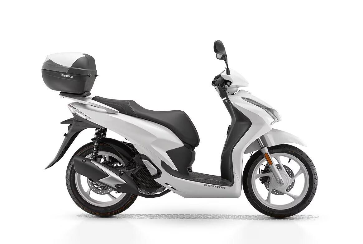 QJ MOTOR SQ 200 ABS TCS – RUOTA ALTA – BAULETTO – NUOVO