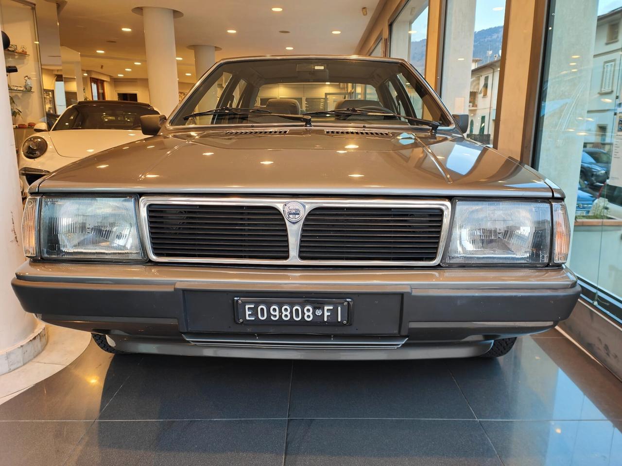 Lancia Prisma 1.6 - 4.970 KM - Pari al nuovo