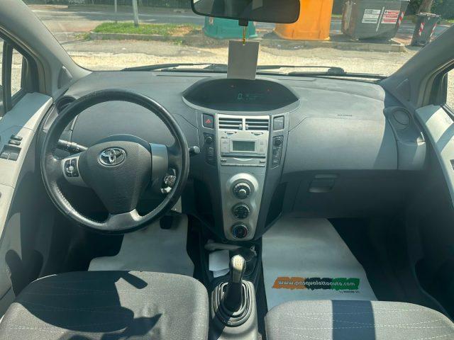 TOYOTA Yaris 1.0 3 porte Sol