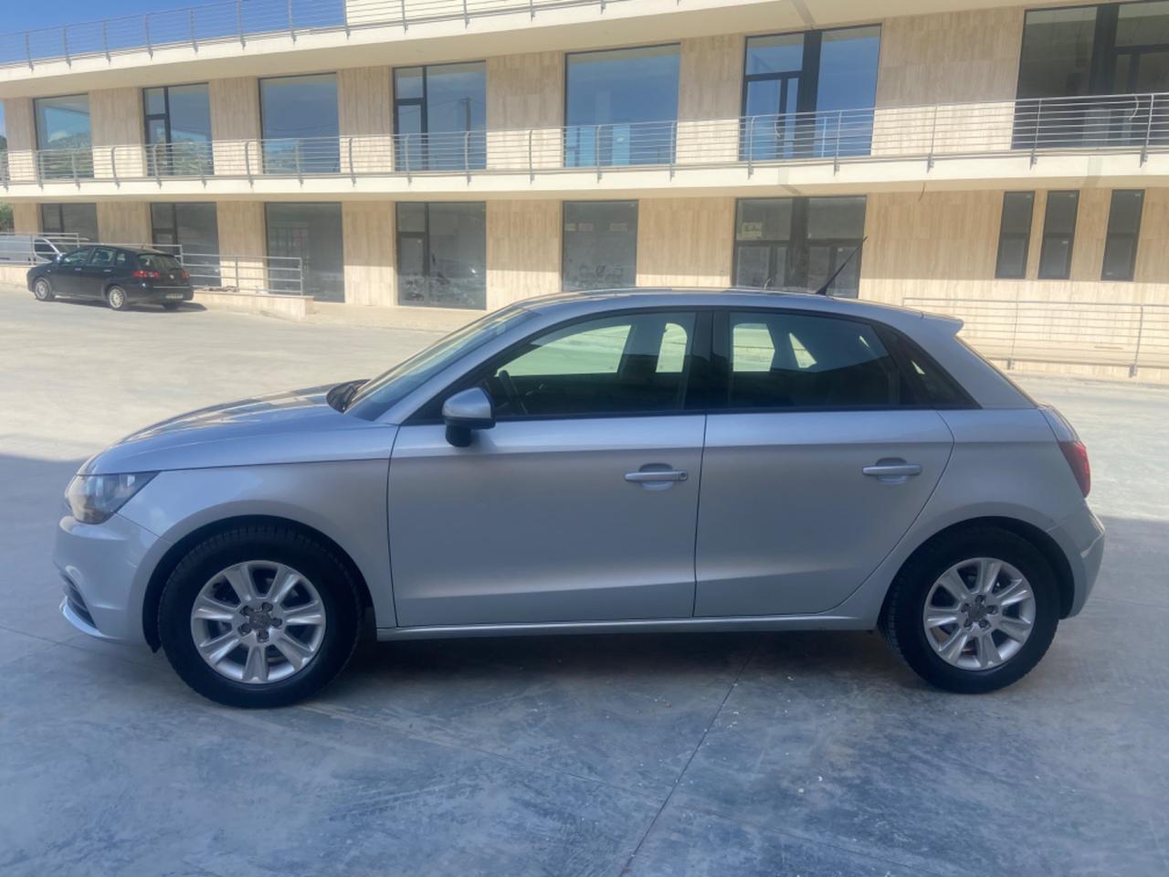 Audi A1 1.6 TDI 90 cv sportback 2014