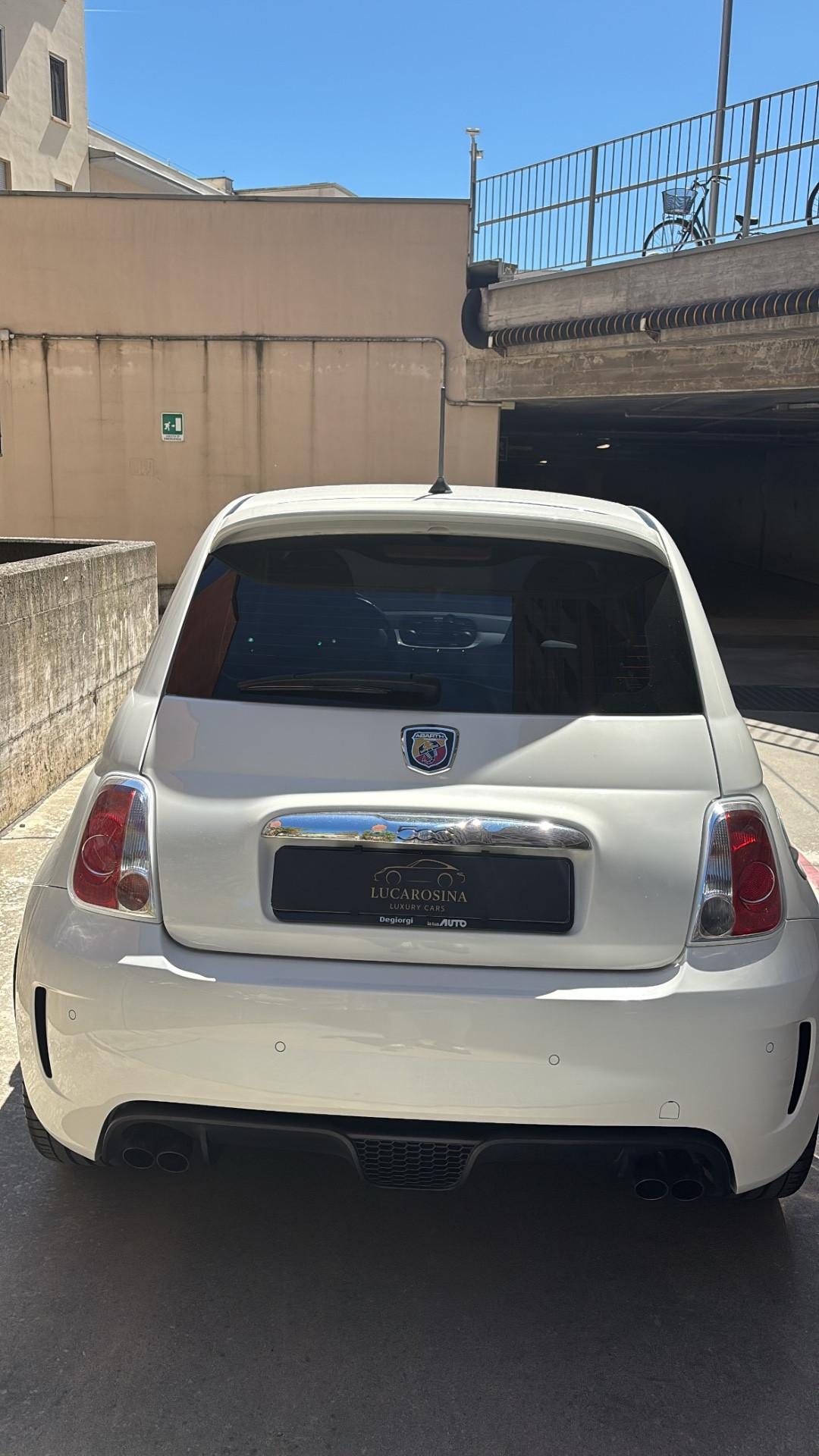 Abarth 500 1.4 Turbo T-Jet Custom