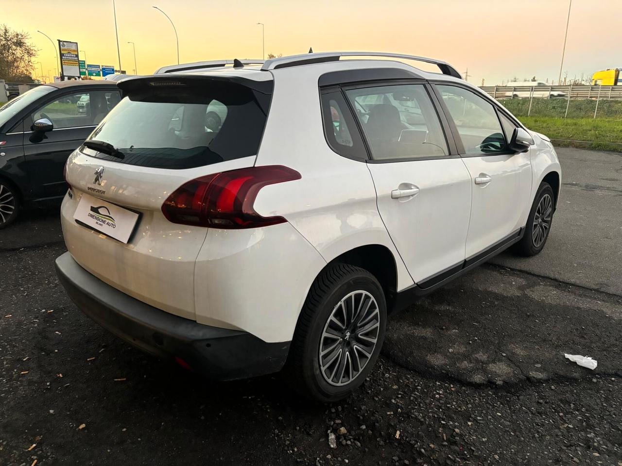 Peugeot 2008 BlueHDi 100 S&S Allure