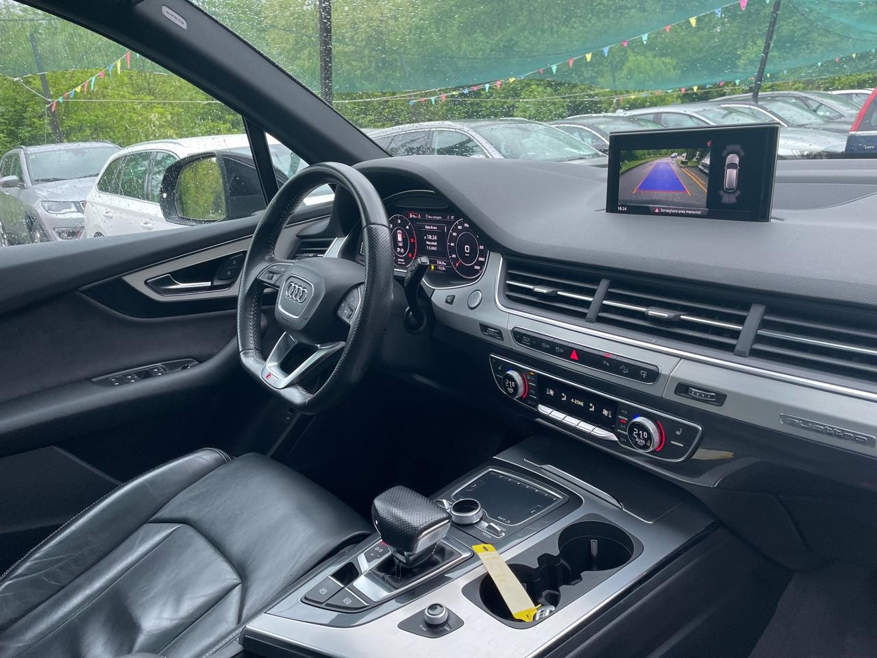 Audi Q7 3.0 TDI 272 CV quattro*Automatik*S line*Tetto*Pelle