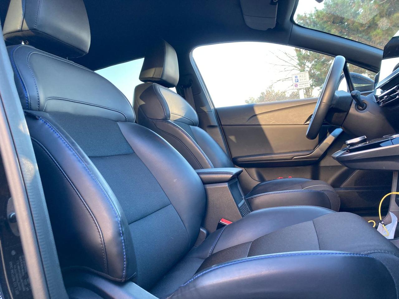 Mg MG4 4 EV Long Range 64 kWh LUXURY #8431