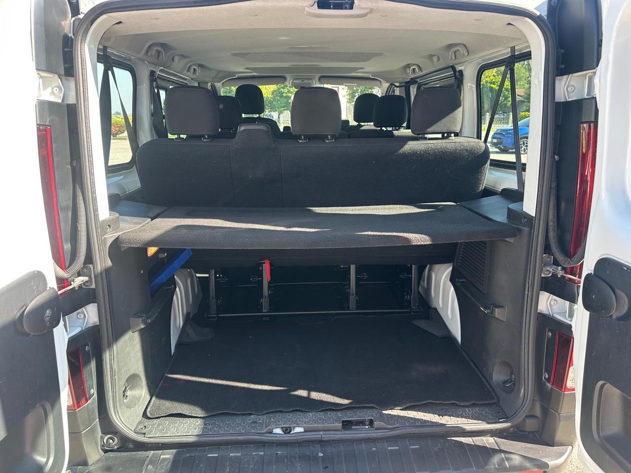 Opel Vivaro 16 Biturbo 9 posti Possibile Permuta