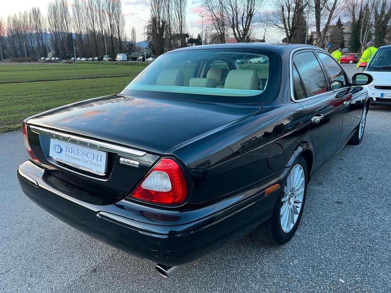 Jaguar XJ 2.7 D V6 cat Executive