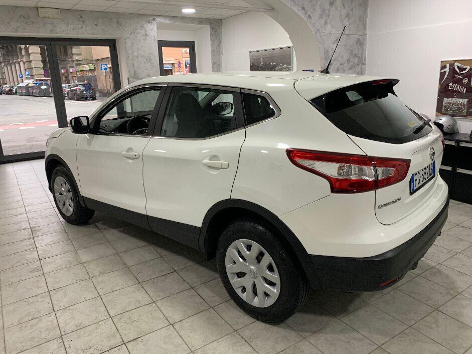 Nissan Qashqai 1.6 DIG-T Visia - SOLI KM 65.000!!!!!!!!