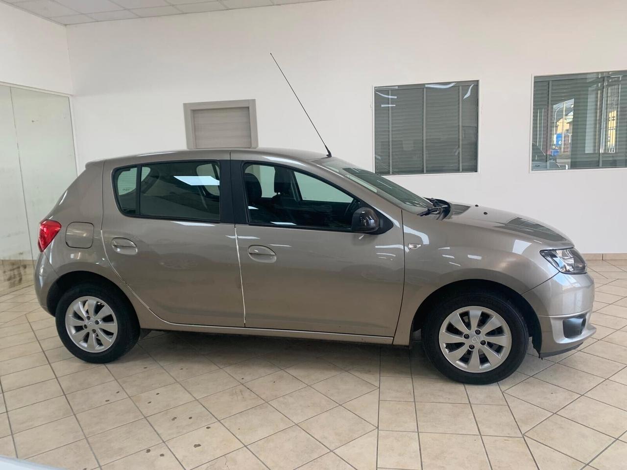 Dacia Sandero 1.2 GPL 75CV