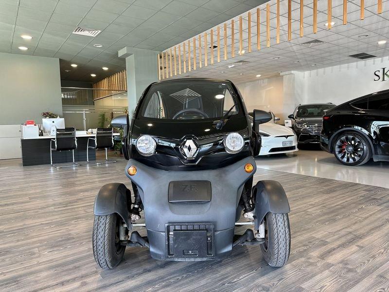 Renault Twizy Versione 45 Guida a partire dai 14 anni di età Batteria di proprietà