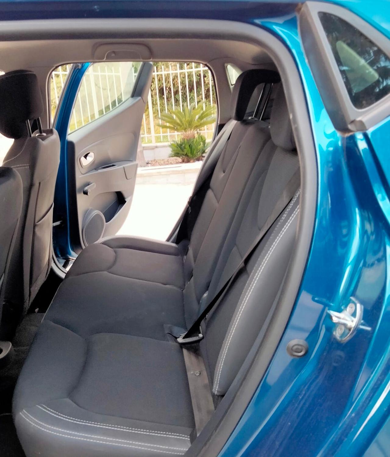 Renault Clio dCi 8V 90 CV EDC 5 porte Moschino Zen