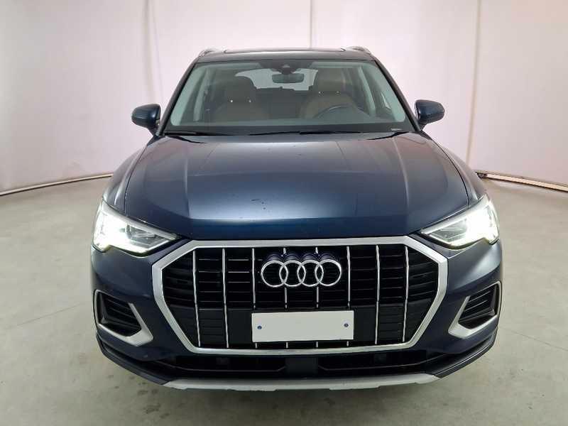 AUDI Q3 35 TDI S tronic Business Advanced