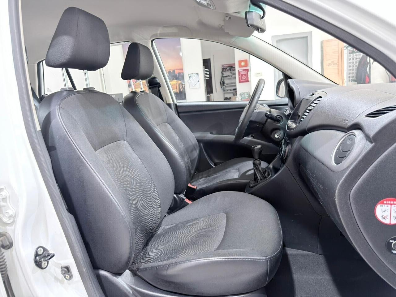 HYUNDAI I10 69cv 90.000km NEOPATENTATI