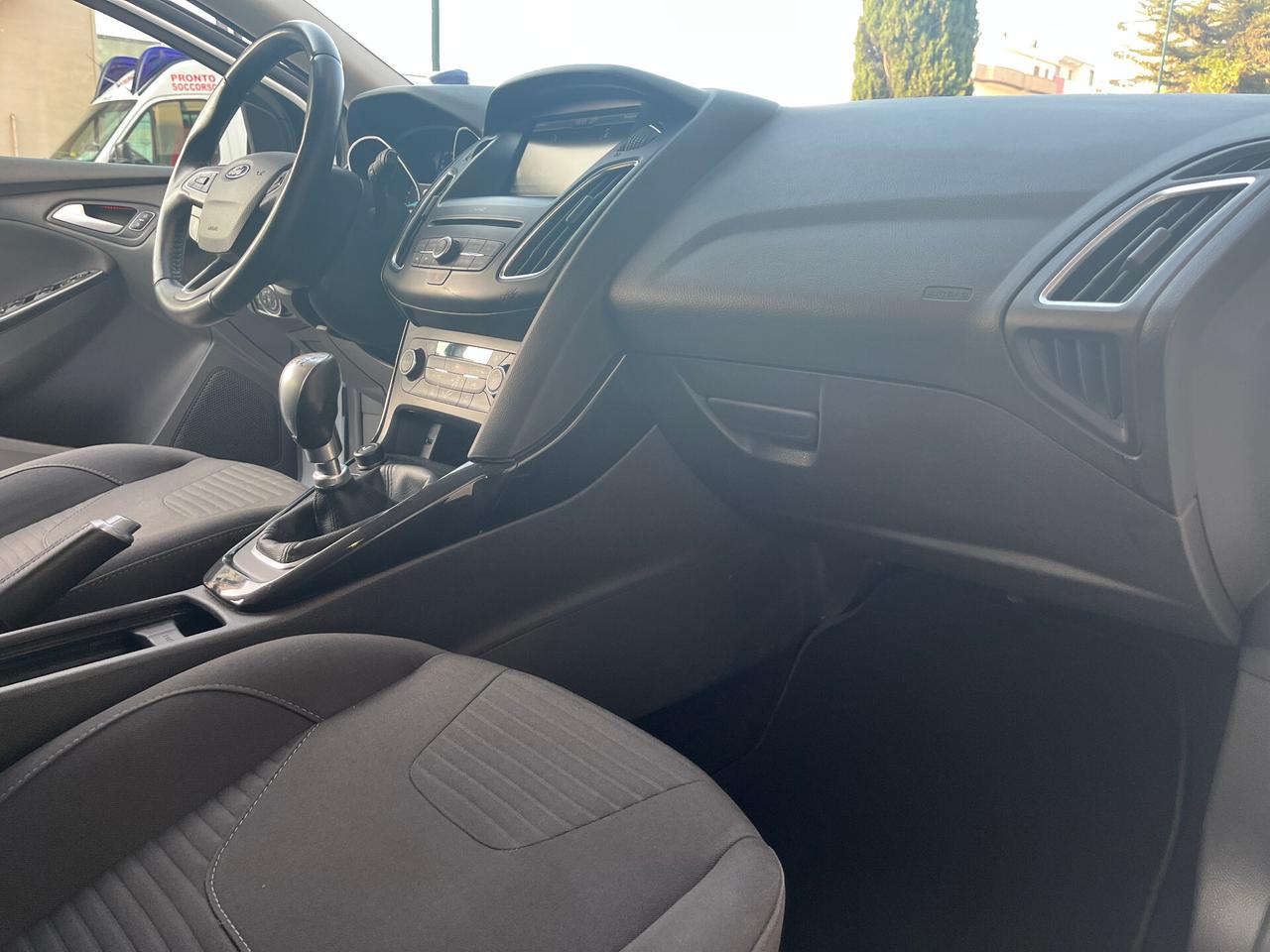 Ford Focus 1.5 TDCi 120 CV ST Line
