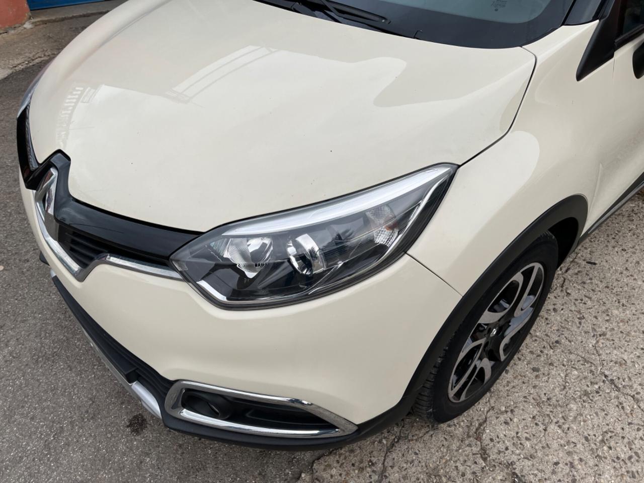 Renault Captur dCi90CV Intens-Pelle-GripControl