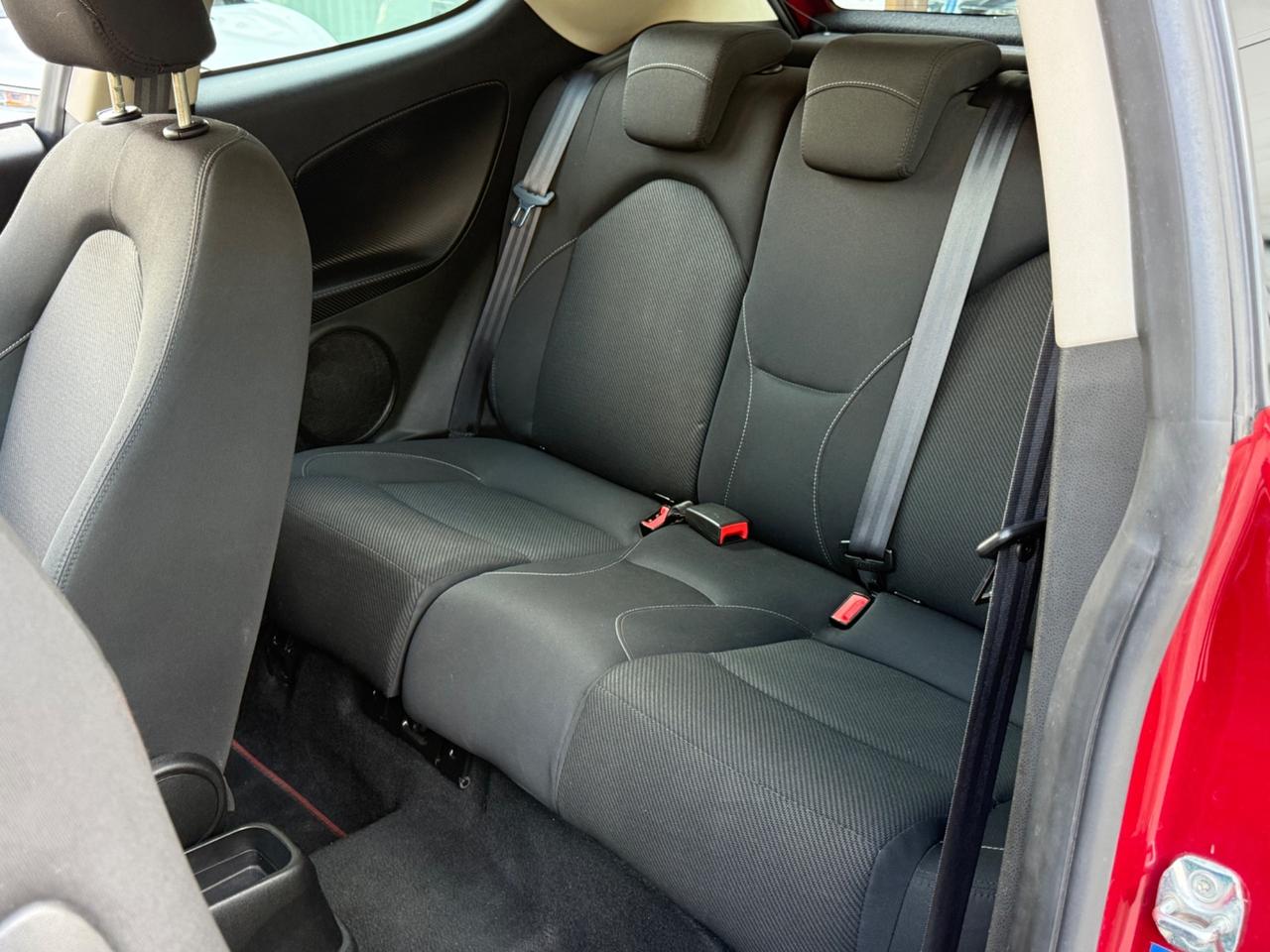 Alfa Romeo MiTo 1.6 JTDm-2 S&S Distinctive Sport Pack
