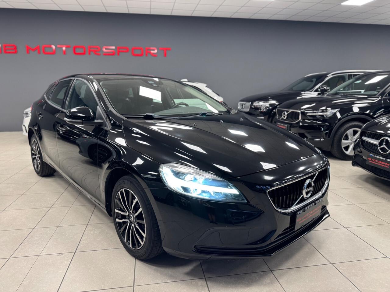 Volvo V40 D2 R-design