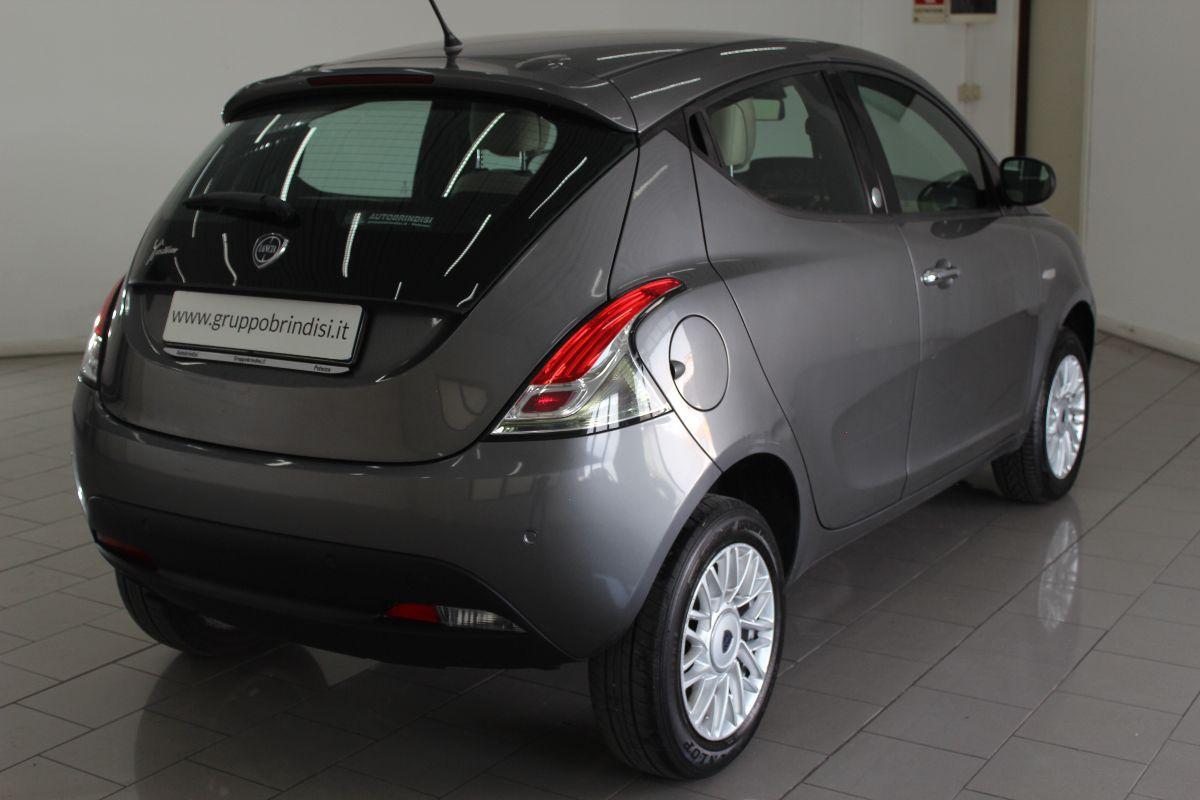 LANCIA - Ypsilon - 0.9 T.Air 85 CV 5 porte Metano Ecochic Gold